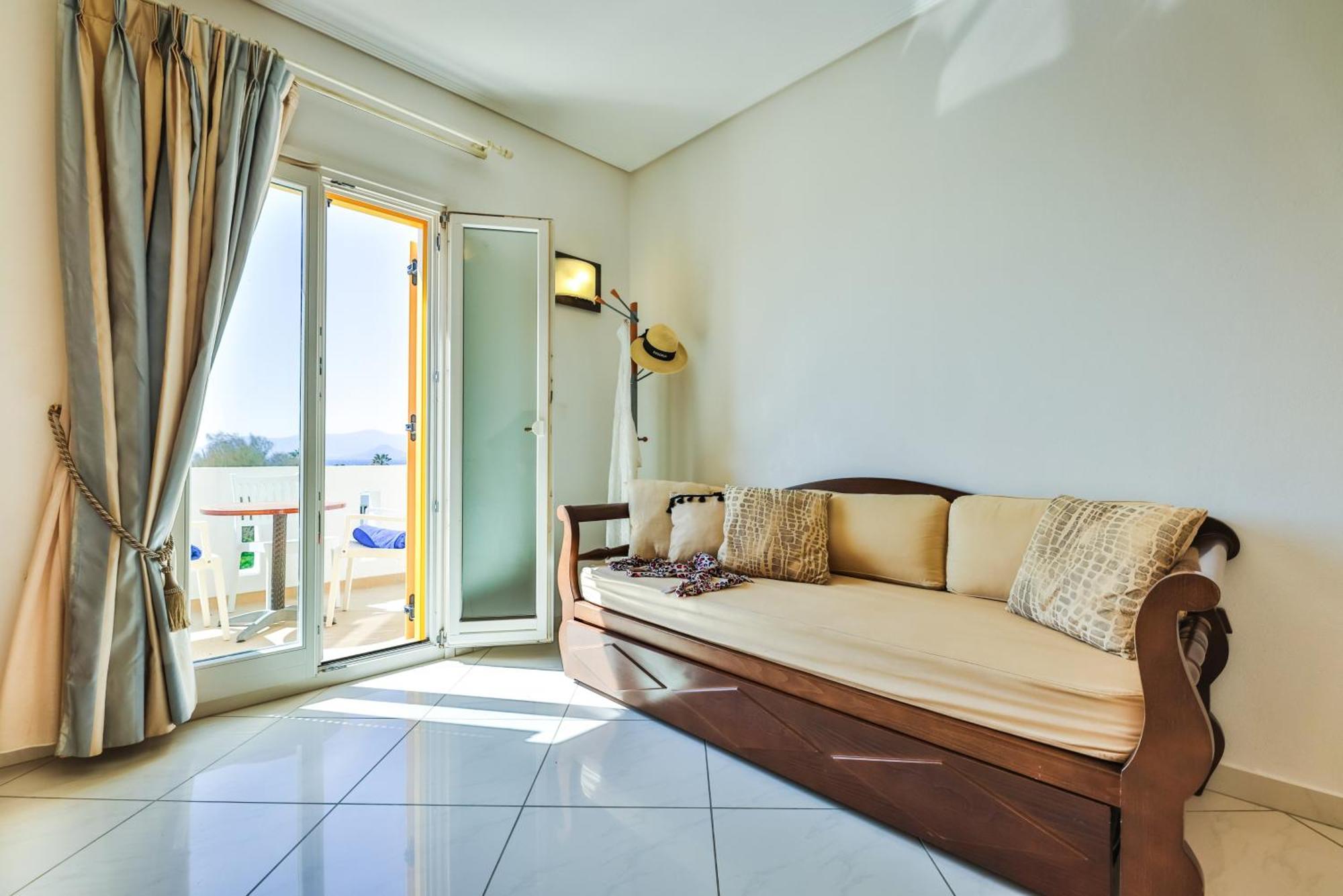 Aegean Palace Maragkas
